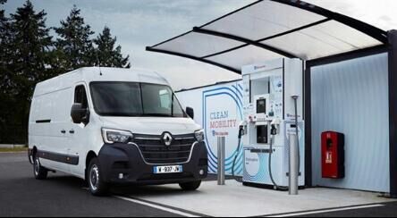 雷诺推出两款带有氢燃料增程器的纯电动商用车 续航暴增近3倍